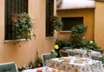 ソーレ ホテル オルベテッロ